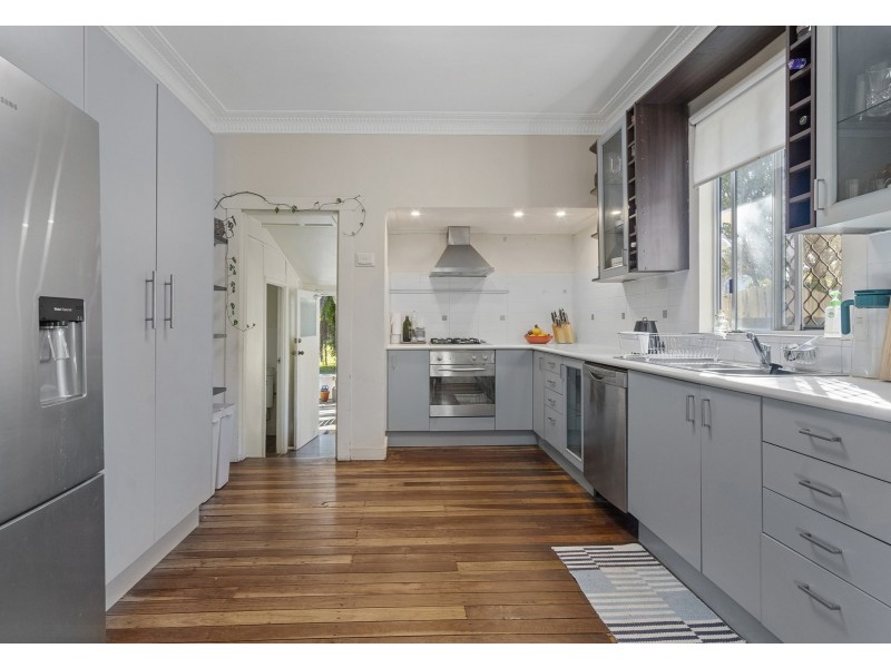 59 Lancelot Street, Tennyson QLD 4105