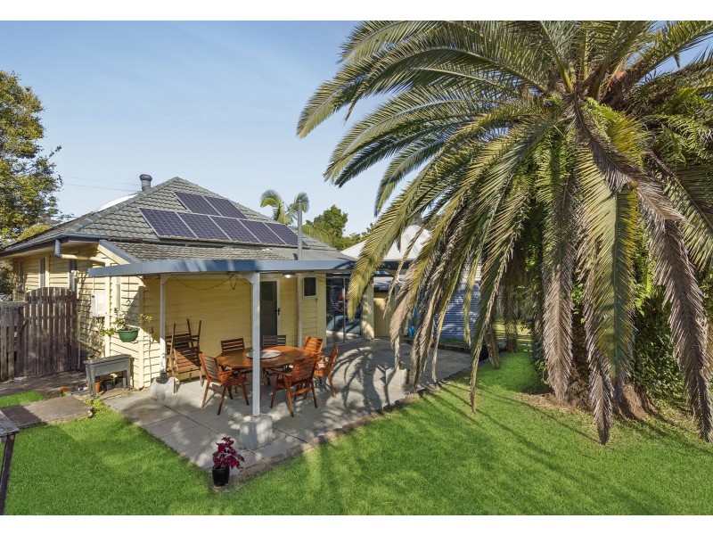 59 Lancelot Street, Tennyson QLD 4105