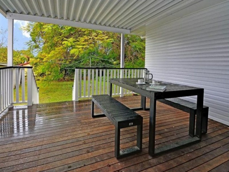 62 Price Street, Oxley QLD 4075