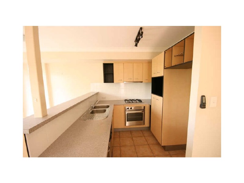 9/90 Chester Road, Annerley QLD 4103