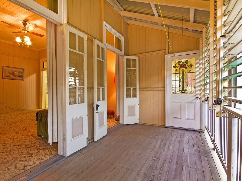 277 Ekibin Road East, Tarragindi QLD 4121