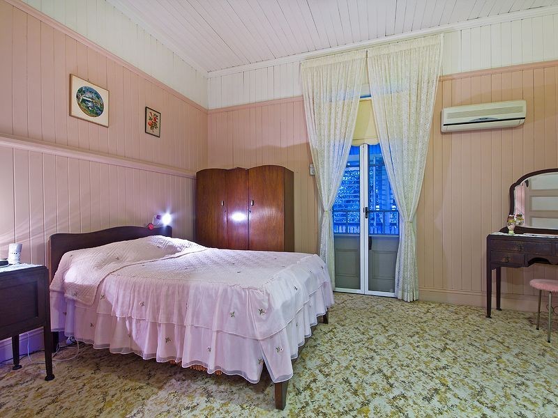 277 Ekibin Road East, Tarragindi QLD 4121