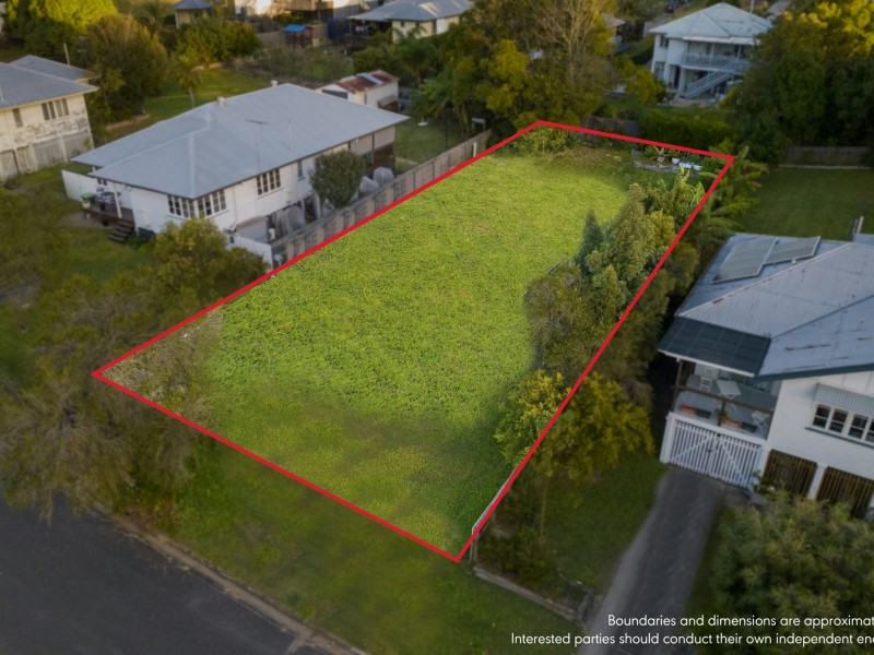 83 Diamond Street, Holland Park QLD 4121