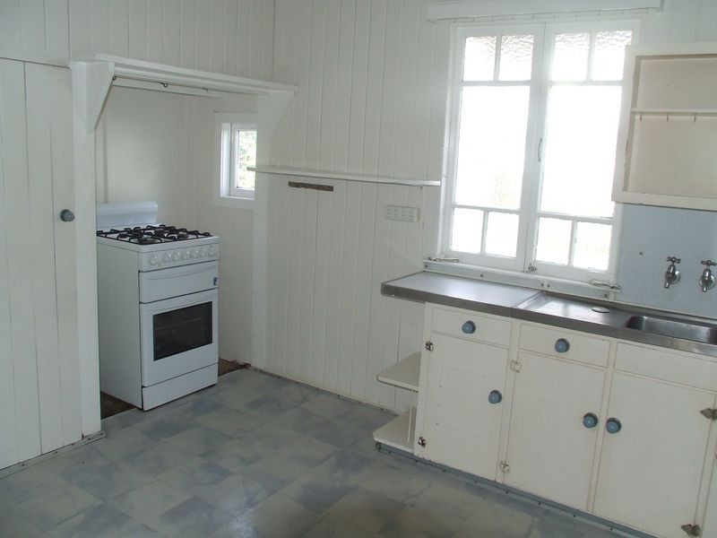 122 Fairfield Road, Fairfield QLD 4103