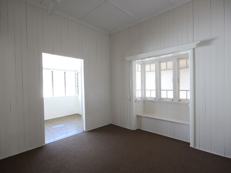 122 Fairfield Road, Fairfield QLD 4103