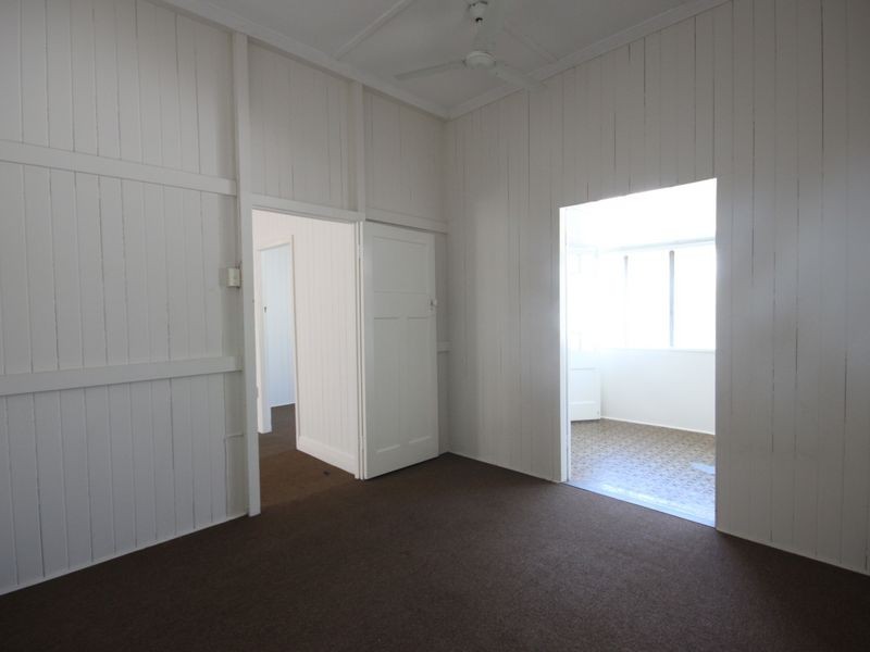 122 Fairfield Road, Fairfield QLD 4103