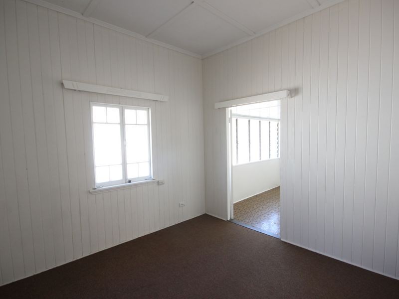 122 Fairfield Road, Fairfield QLD 4103