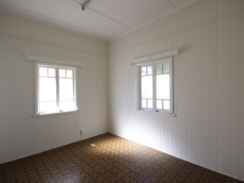 122 Fairfield Road, Fairfield QLD 4103