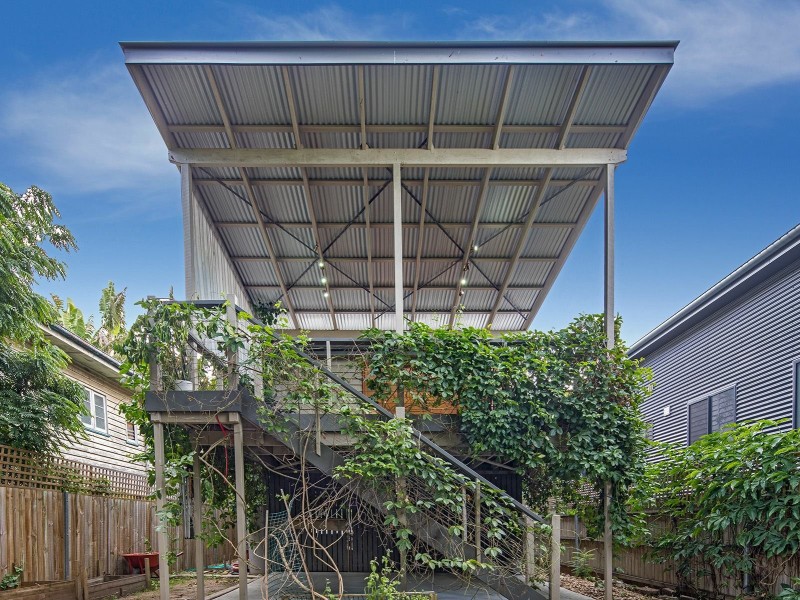 16 Flower Street, Woolloongabba QLD 4102