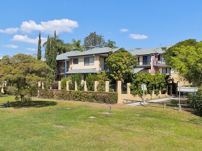 4/12 Simon Street, Yeronga QLD 4104