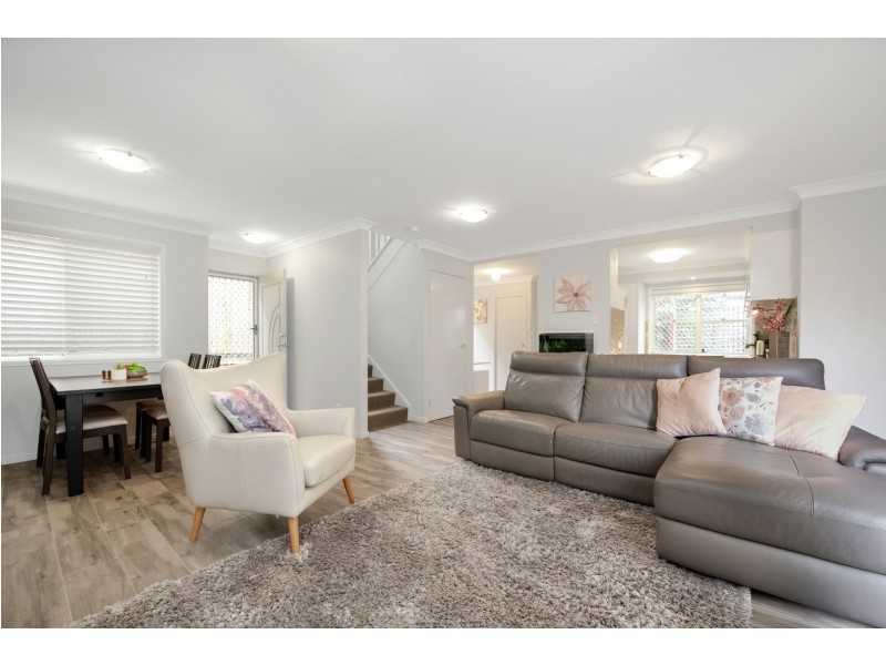 2/16 Cardross Street, Yeerongpilly QLD 4105