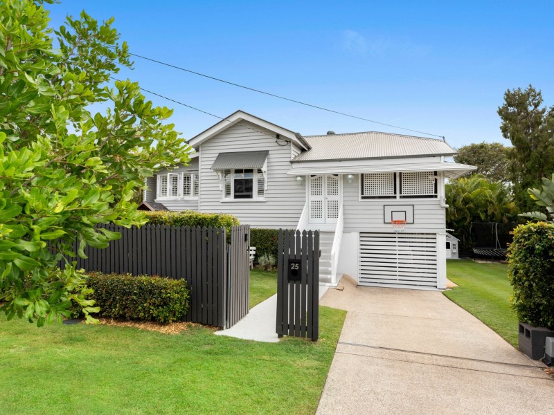 25 Wilton Terrace, Yeronga QLD 4104