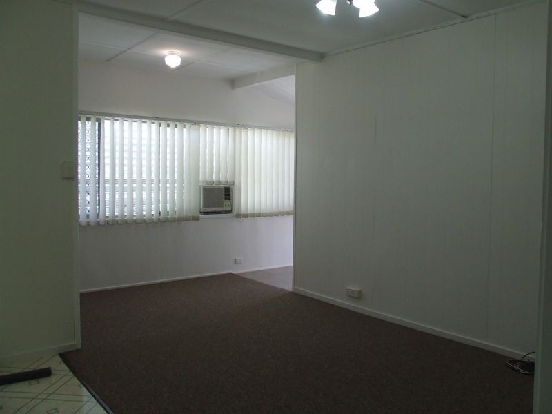 36 Fegen Drive, Moorooka QLD 4105