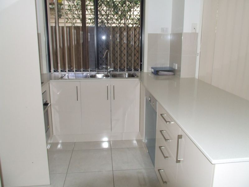 2/34 Wallace Street, Moorooka QLD 4105