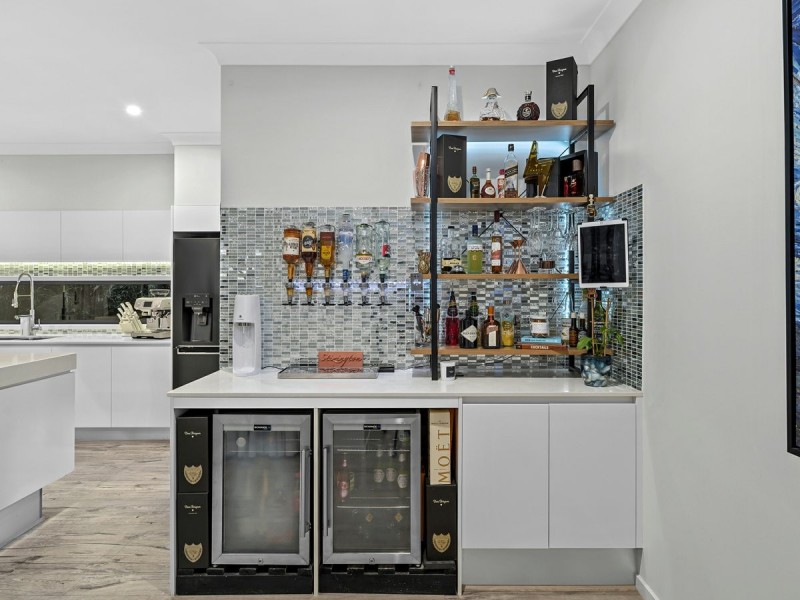 11 Orcades Road, Yeronga QLD 4104