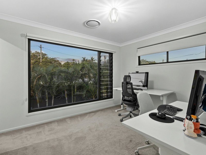 11 Orcades Road, Yeronga QLD 4104