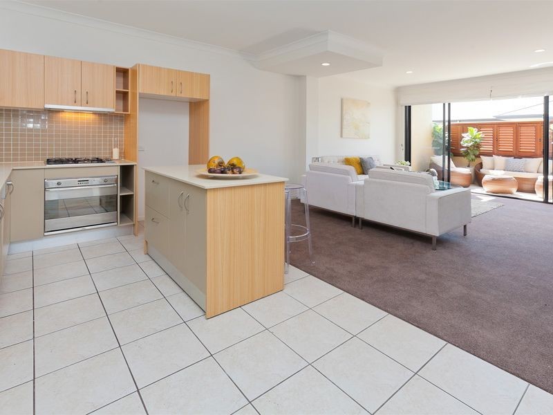 4/12 Simon Street, Yeronga QLD 4104