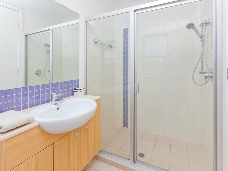 4/12 Simon Street, Yeronga QLD 4104