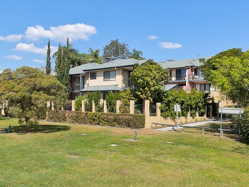 4/12 Simon Street, Yeronga QLD 4104