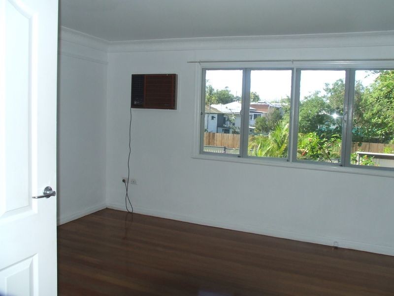 95 Fairfield Road, Fairfield QLD 4103