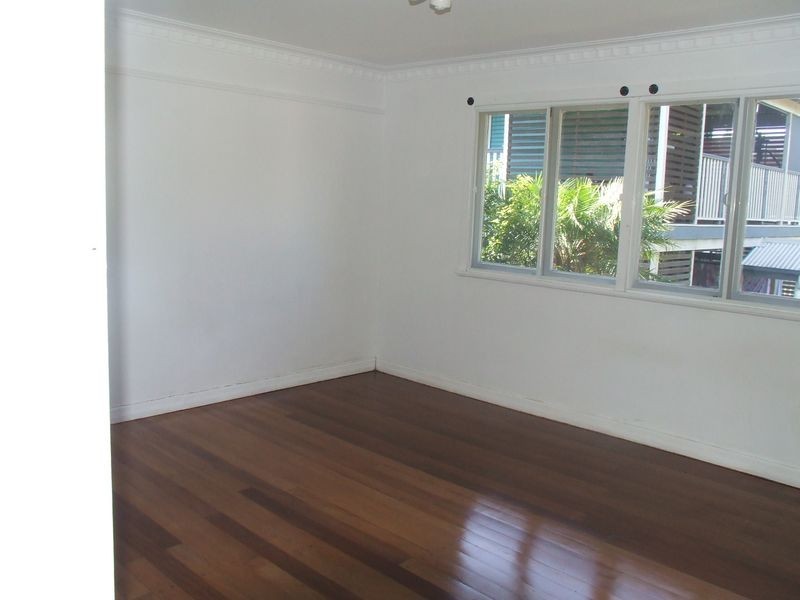 95 Fairfield Road, Fairfield QLD 4103