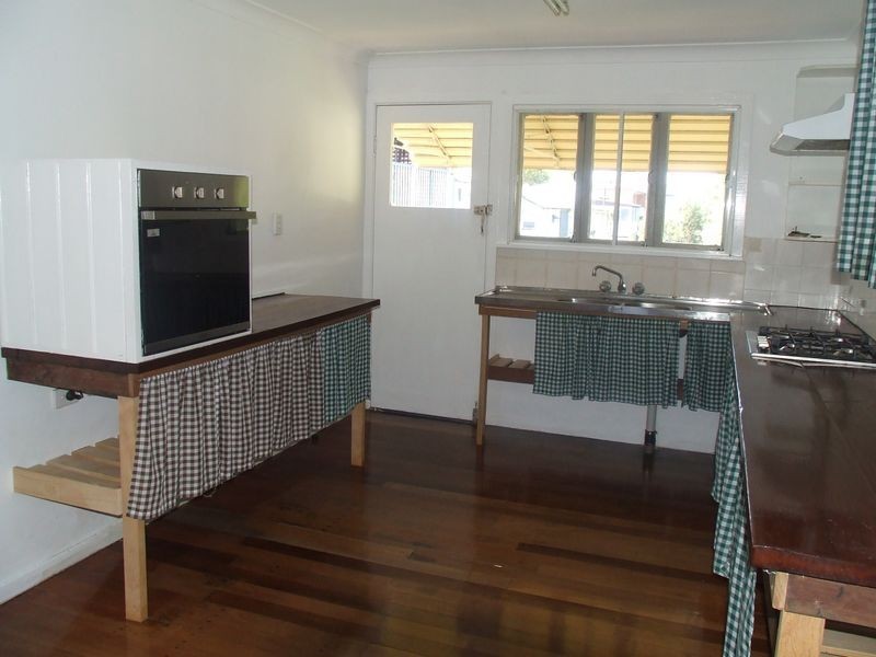 95 Fairfield Road, Fairfield QLD 4103