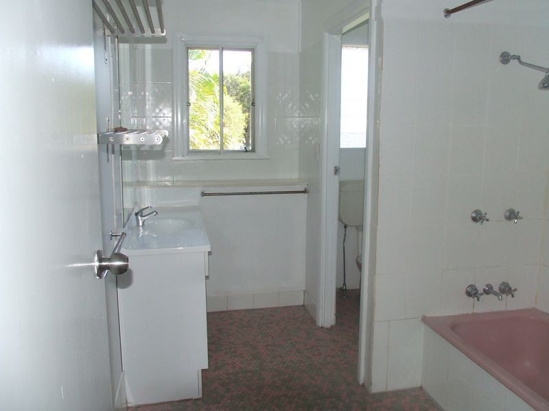 95 Fairfield Road, Fairfield QLD 4103