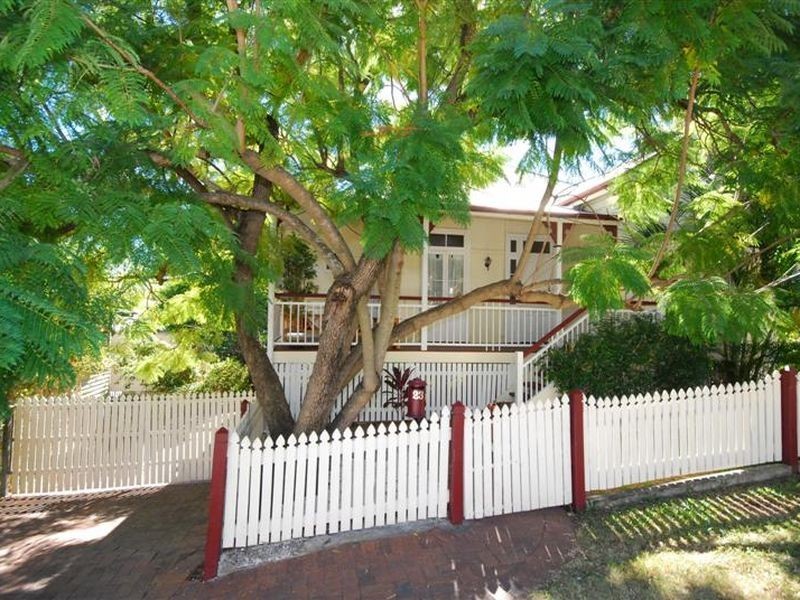 23 Kintore Street, Annerley QLD 4103