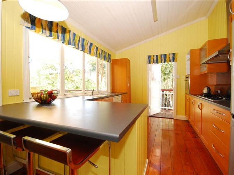 23 Kintore Street, Annerley QLD 4103