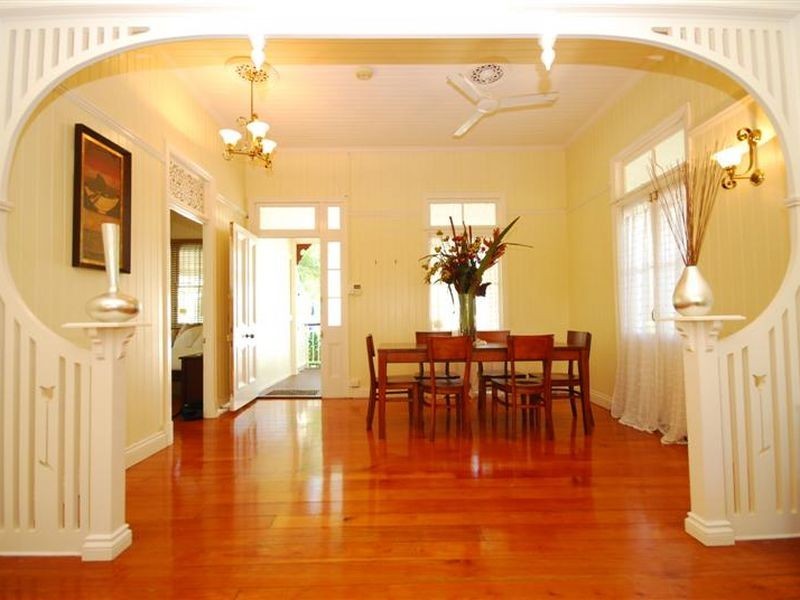 23 Kintore Street, Annerley QLD 4103