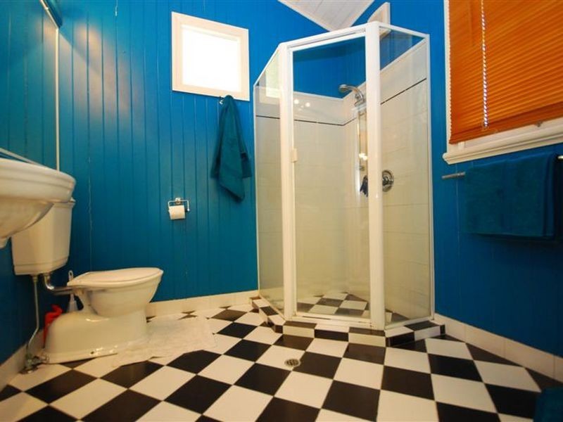 23 Kintore Street, Annerley QLD 4103