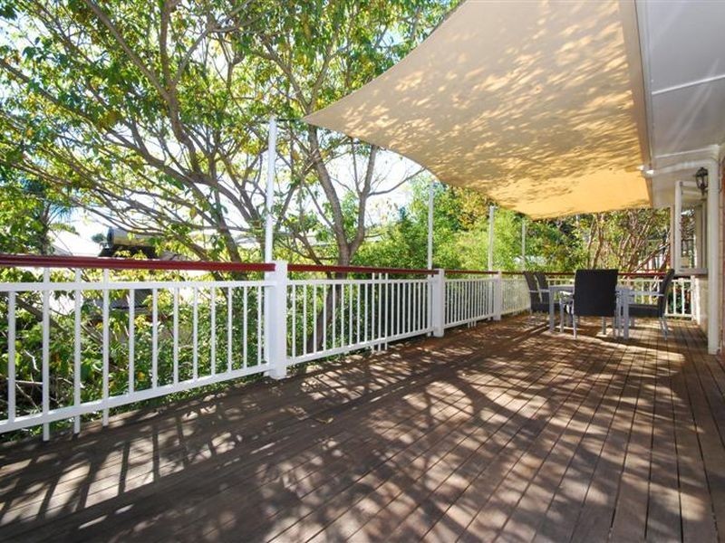 23 Kintore Street, Annerley QLD 4103