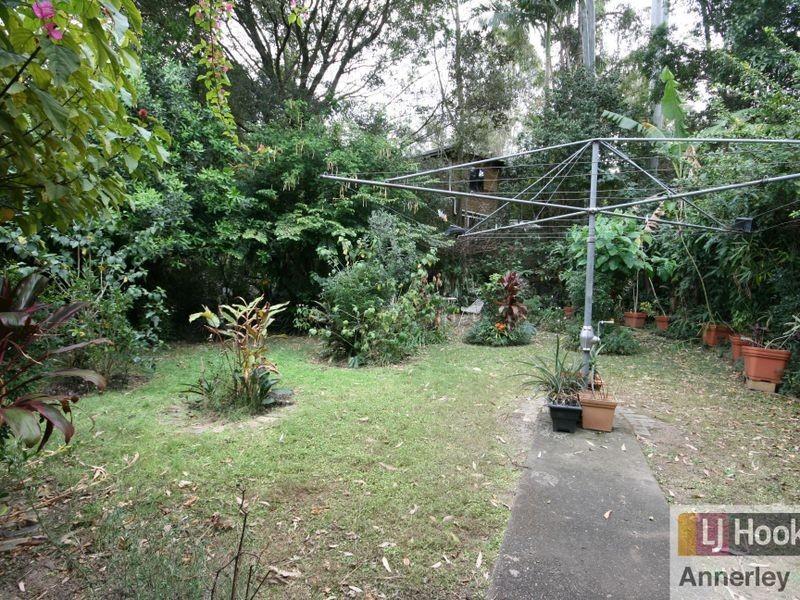 148 Messines Ridge Road, Holland Park West QLD 4121