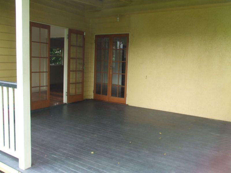 10 Glencoe Avenue, Tarragindi QLD 4121