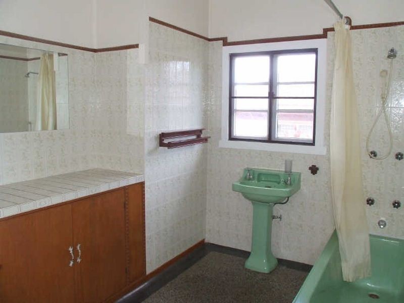 28 Weal Avenue, Tarragindi QLD 4121