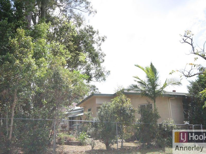 32 Chadwick Street, Tarragindi QLD 4121