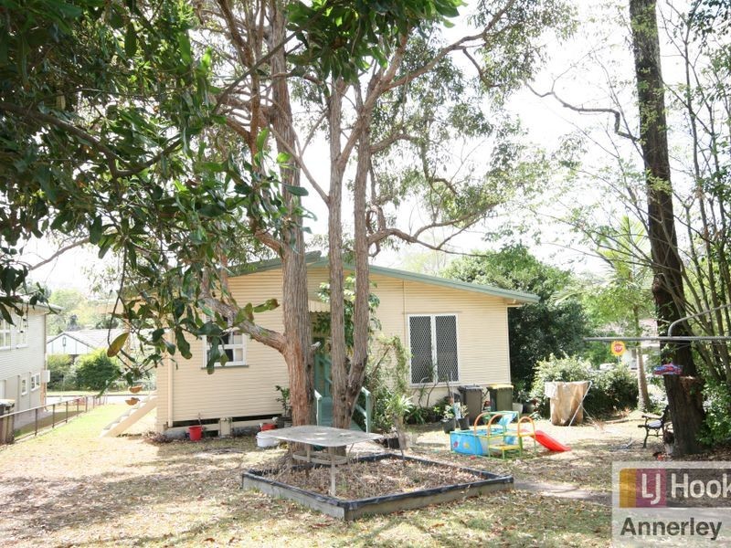 32 Chadwick Street, Tarragindi QLD 4121
