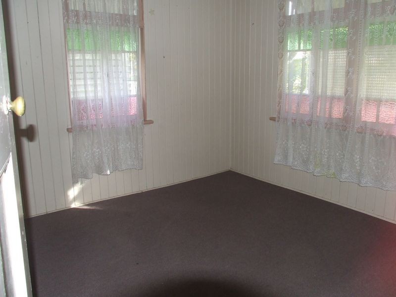 18 Harrowby Street, Corinda QLD 4075