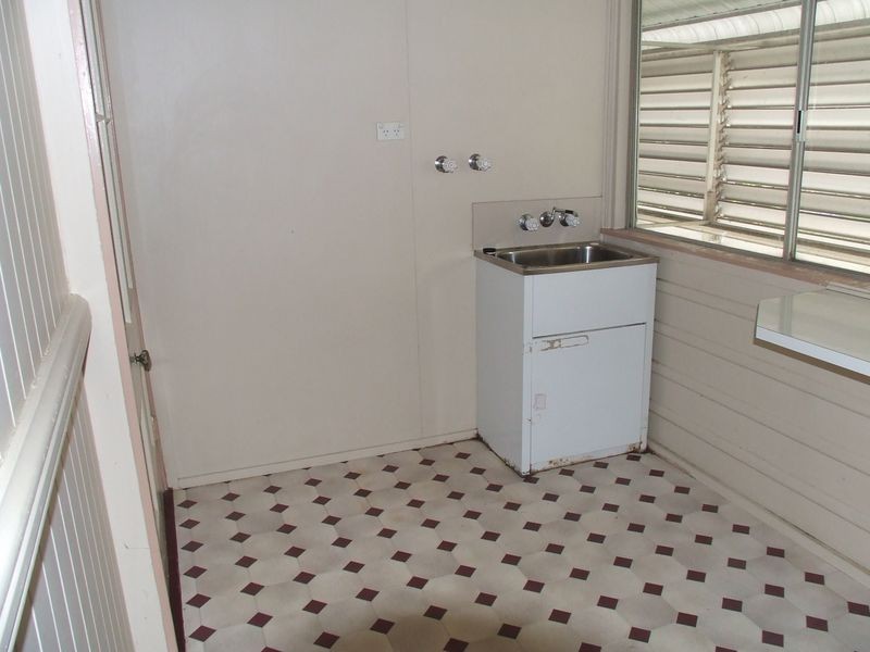 18 Harrowby Street, Corinda QLD 4075