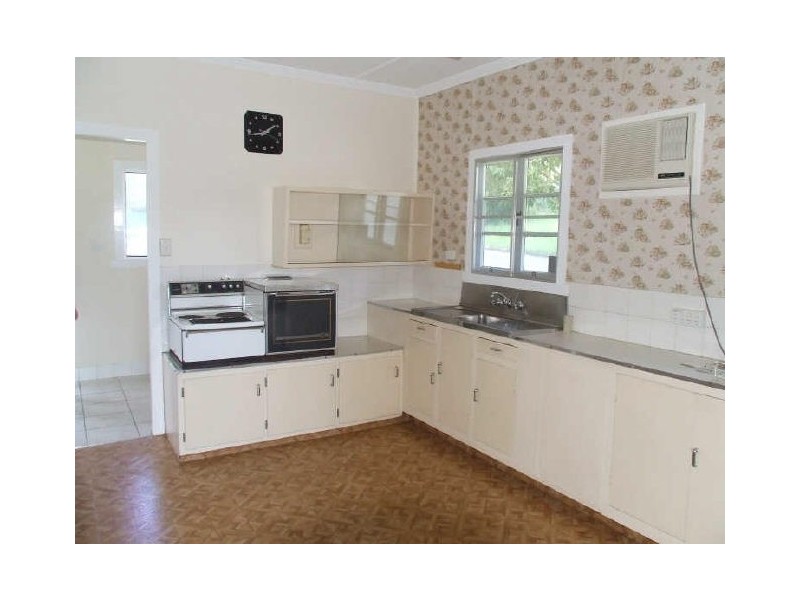 28 Weal Avenue, Tarragindi QLD 4121