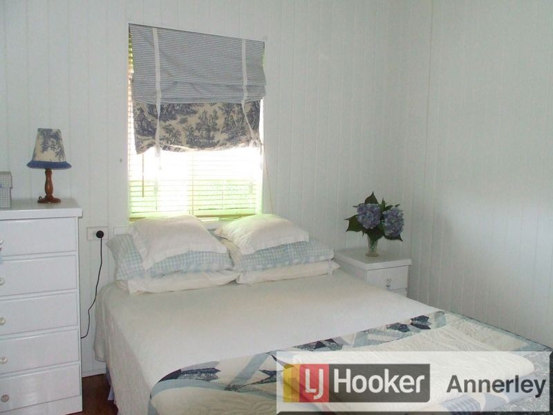 32 Cracknell Road, Annerley QLD 4103