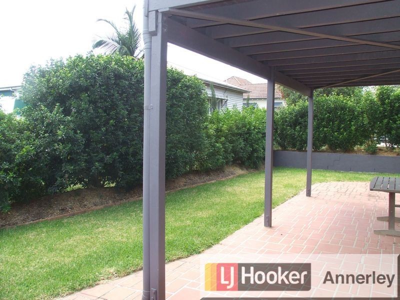 32 Cracknell Road, Annerley QLD 4103
