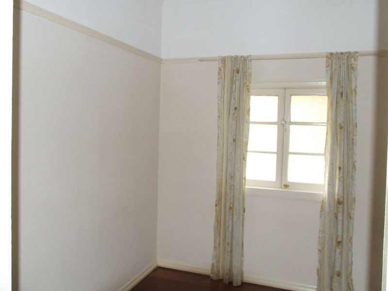 10 Glencoe Avenue, Tarragindi QLD 4121