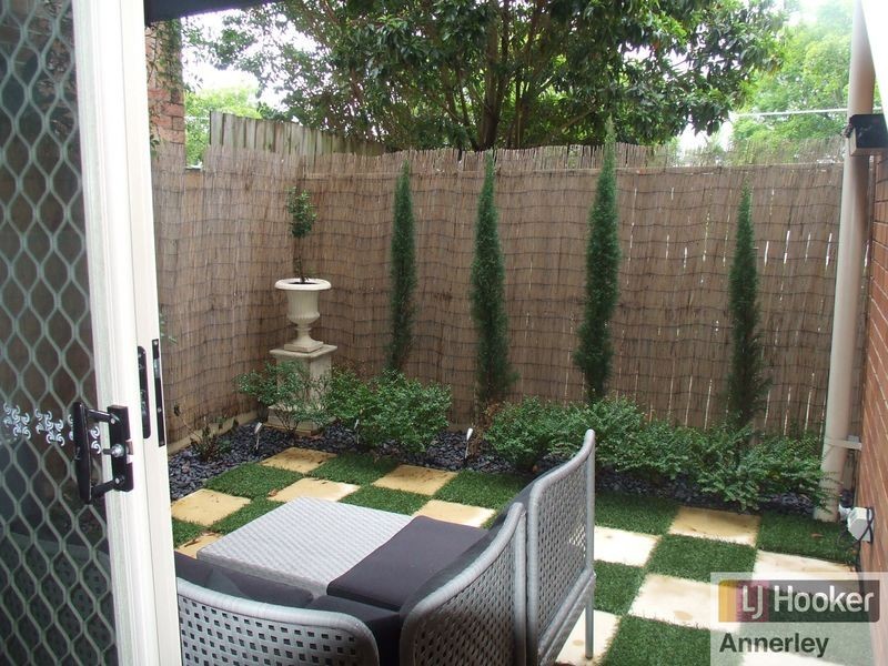 2/60 Bower Street, Annerley QLD 4103