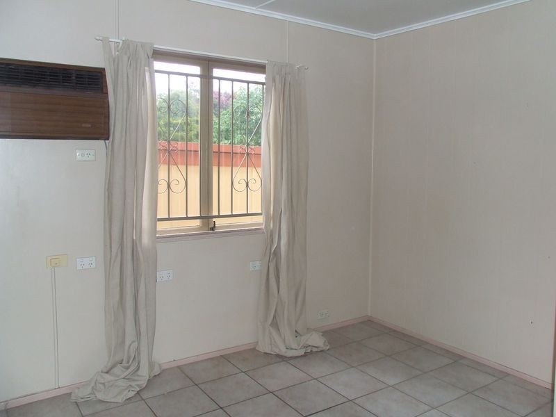 8 Burgess Street, Salisbury QLD 4107