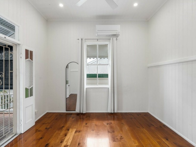 32 Caroline Street, Annerley QLD 4103