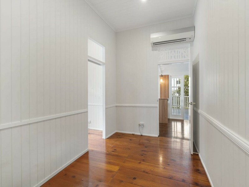 32 Caroline Street, Annerley QLD 4103