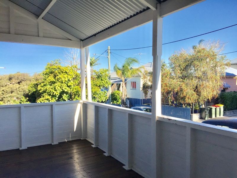 17 Albert Street, Woolloongabba QLD 4102