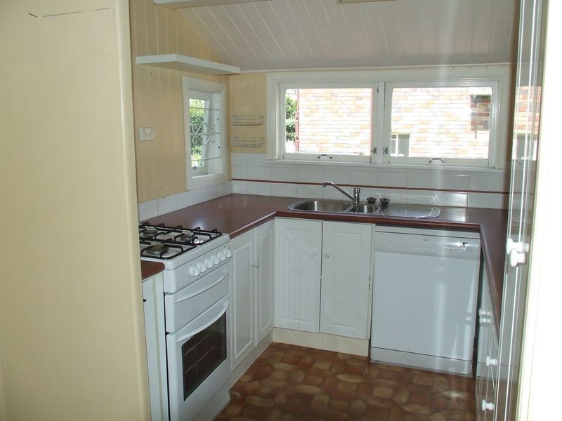 124 Waverley Street, Annerley QLD 4103