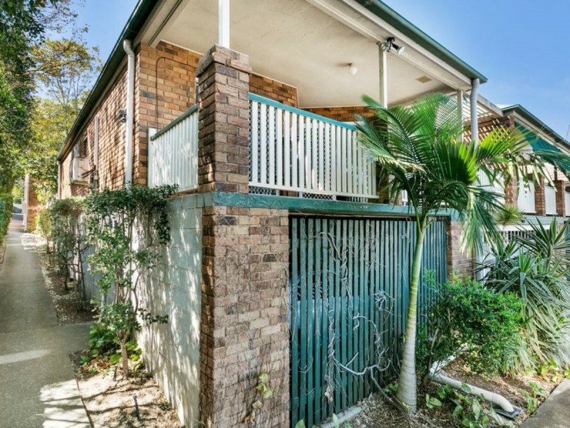 1/16 Wilkie Street, Yeerongpilly QLD 4105